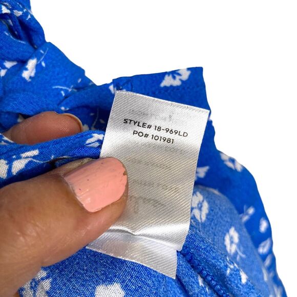 Lulus Maretta Blue and White Floral Print Wrap Midi Dress XS NWT Tie - Picture 13 of 13